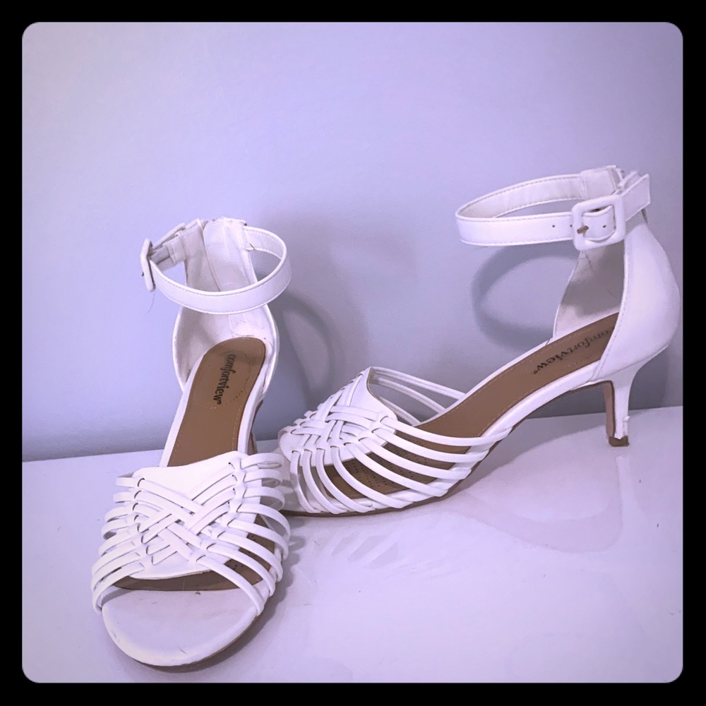White heel sandals